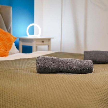 Blue Chili 31 - Stadtwohnung Fuer 7 - Modern Zentral Karlshorst Wlan Berlin Eksteriør bilde