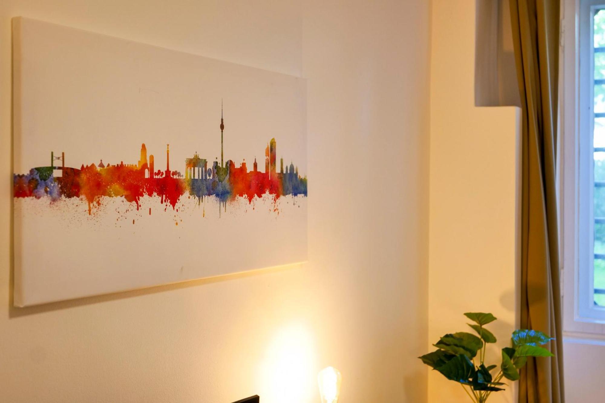 Blue Chili 31 - Stadtwohnung Fuer 7 - Modern Zentral Karlshorst Wlan Berlin Eksteriør bilde