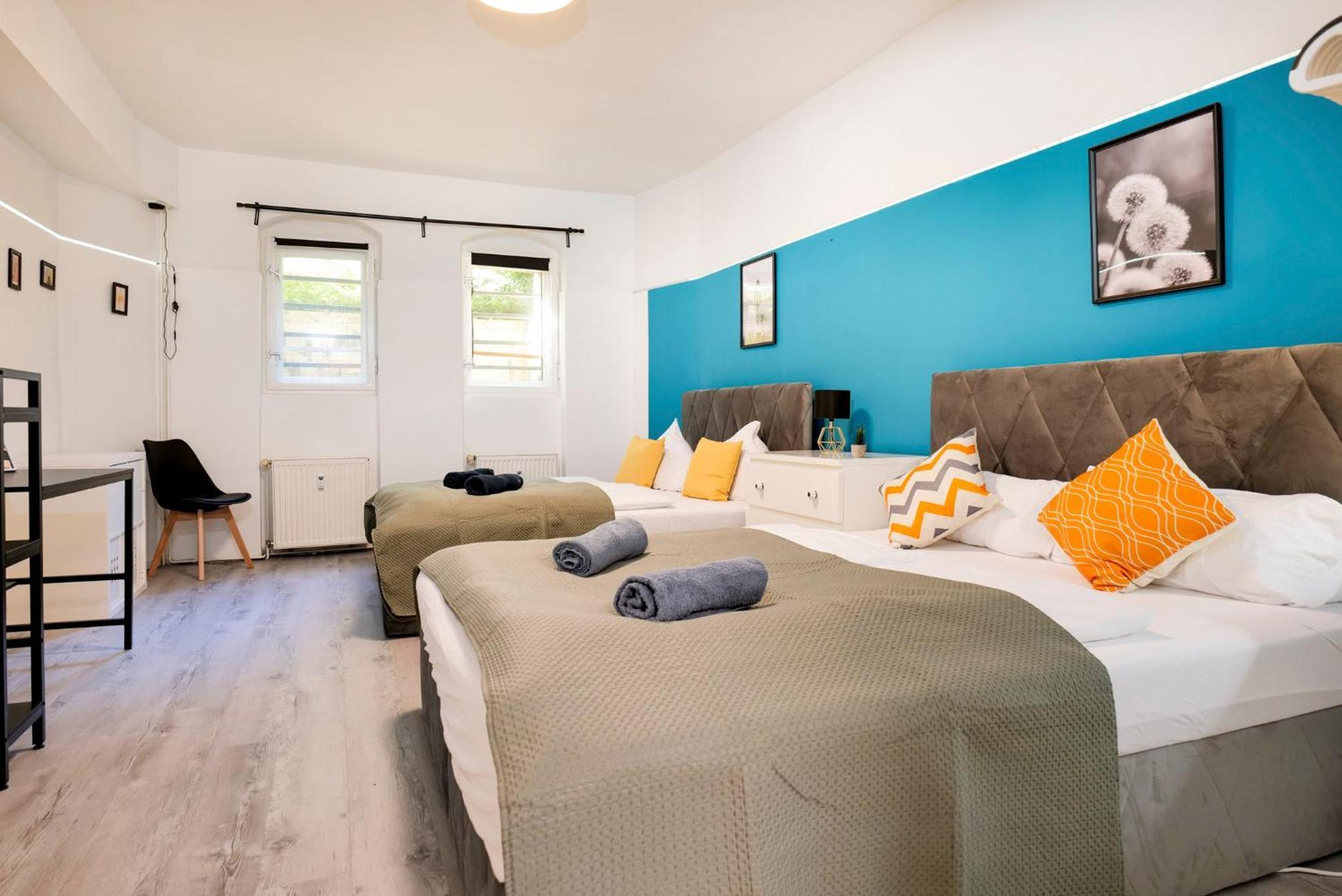 Blue Chili 31 - Stadtwohnung Fuer 7 - Modern Zentral Karlshorst Wlan Berlin Eksteriør bilde