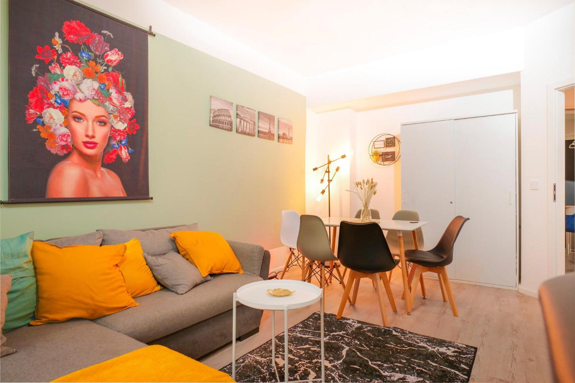 Blue Chili 31 - Stadtwohnung Fuer 7 - Modern Zentral Karlshorst Wlan Berlin Eksteriør bilde